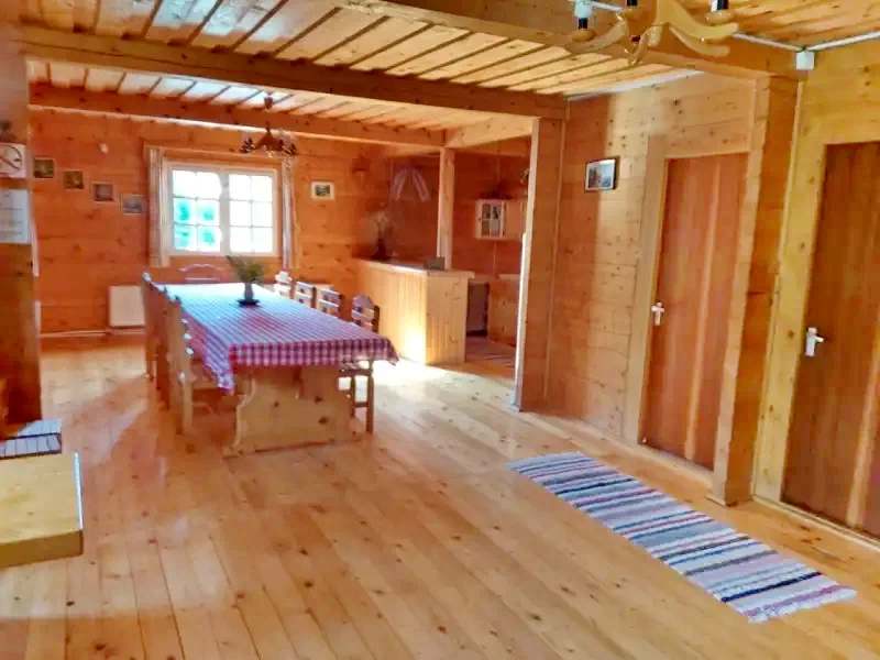 Rimetea Cazare | Motel (K1097-6) Imaginea poate fi supusă drepturilor de autor. Se recomandă contactarea titularului drepturilor.