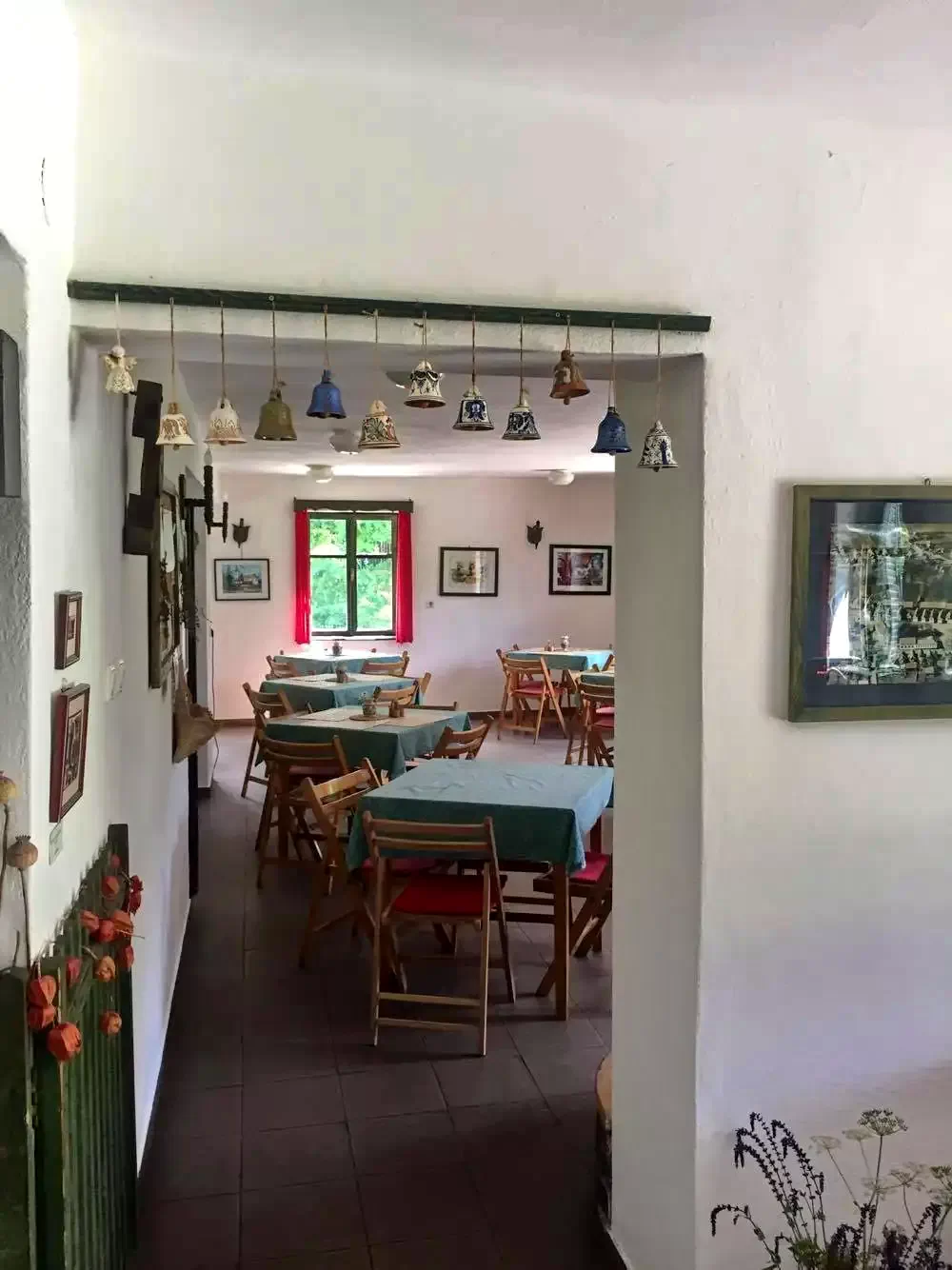 Rimetea Cazare | Motel (K1098-5) Imaginea poate fi supusă drepturilor de autor. Se recomandă contactarea titularului drepturilor.