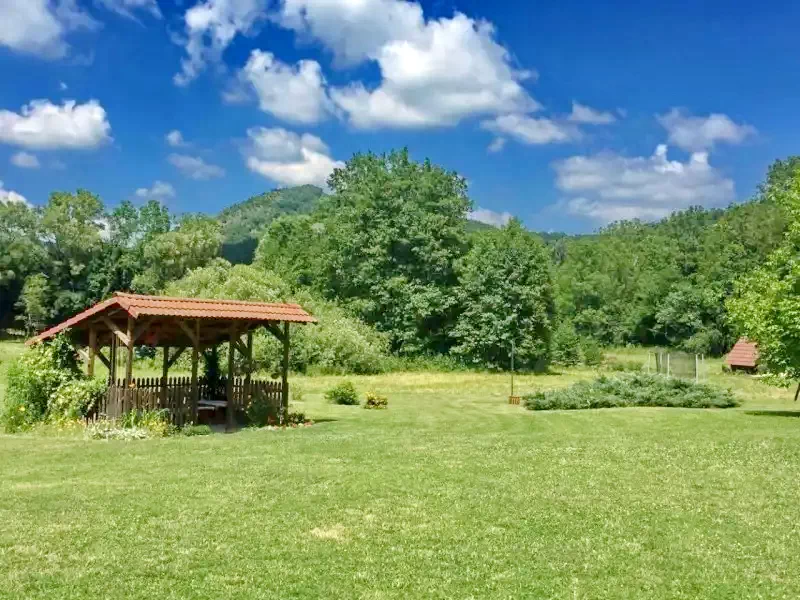 Torockó Szállás | Motel (K1098-28) A kép szerzői jogvédelem alatt állhat. Javasolt a kapcsolatfelvétel a jog tulajdonossal.