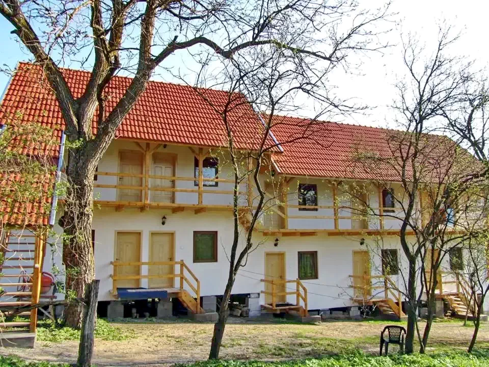 Torockó Szállás | Vendégház (K1099-2) A kép szerzői jogvédelem alatt állhat. Javasolt a kapcsolatfelvétel a jog tulajdonossal. Torockó Szállás | Vendégház (K1099-2) A kép szerzői jogvédelem alatt állhat. Javasolt a kapcsolatfelvétel a jog tulajdonossal.