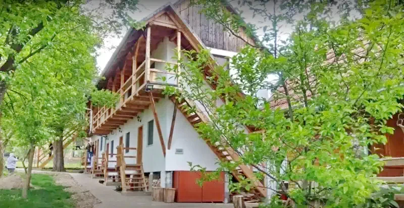 Torockó Szállás | Vendégház (K1099-22) A kép szerzői jogvédelem alatt állhat. Javasolt a kapcsolatfelvétel a jog tulajdonossal. Torockó Szállás | Vendégház (K1099-22) A kép szerzői jogvédelem alatt állhat. Javasolt a kapcsolatfelvétel a jog tulajdonossal.