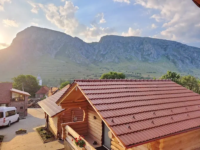 Rimetea Cazare | Sat de vacanță (K1437-10) Imaginea poate fi supusă drepturilor de autor. Se recomandă contactarea titularului drepturilor.