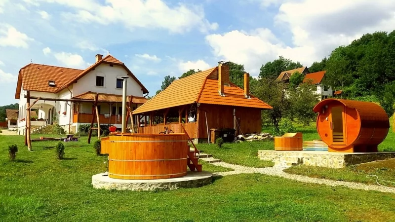 Rimetea Cazare | Pensiune turistică (K1482-1) Imaginea poate fi supusă drepturilor de autor. Se recomandă contactarea titularului drepturilor.