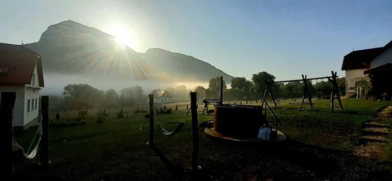 Torockó Szállás | Motel (K1482-16) A kép szerzői jogvédelem alatt állhat. Javasolt a kapcsolatfelvétel a jog tulajdonossal.