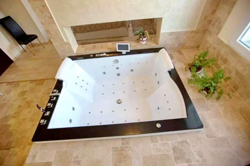 Bistrița Cazare | Motel (K1066-29) Imaginea poate fi supusă drepturilor de autor. Se recomandă contactarea titularului drepturilor.