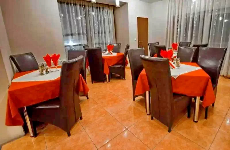 Bistrița Cazare | Motel (K1066-41) Imaginea poate fi supusă drepturilor de autor. Se recomandă contactarea titularului drepturilor.