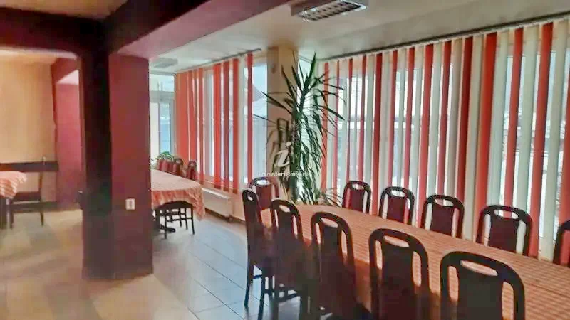 Remeți Cazare | Pensiune (K0676-4) Imaginea poate fi supusă drepturilor de autor. Se recomandă contactarea titularului drepturilor.