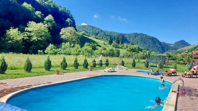 Remeți Cazare | Motel (K0676-12) Imaginea poate fi supusă drepturilor de autor. Se recomandă contactarea titularului drepturilor.