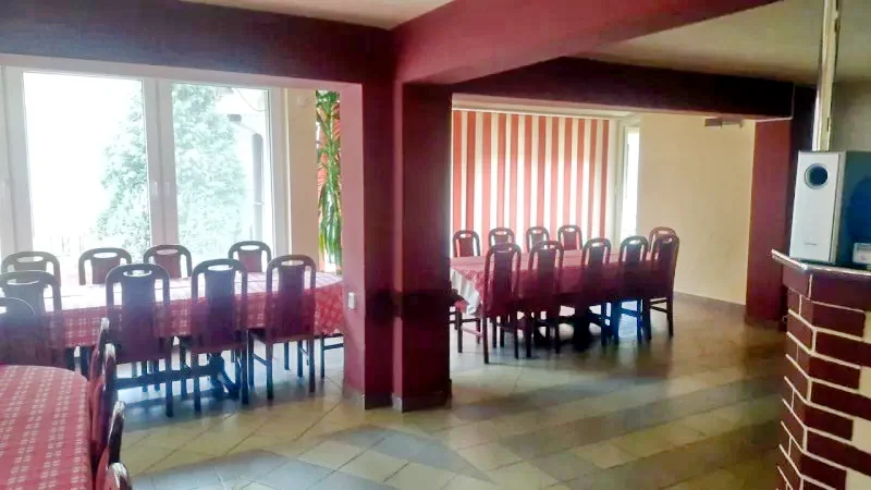 Remeți Cazare | Motel (K0676-16) Imaginea poate fi supusă drepturilor de autor. Se recomandă contactarea titularului drepturilor.