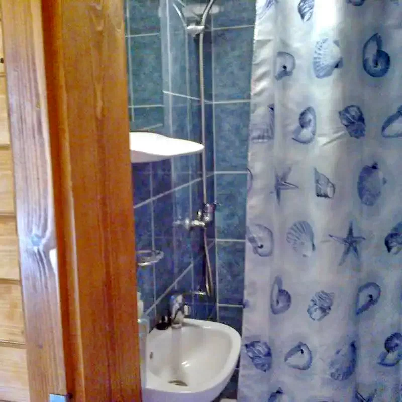 Praid Cazare | Motel (K0148-22) Imaginea poate fi supusă drepturilor de autor. Se recomandă contactarea titularului drepturilor.