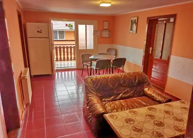 Parajd Szállás | Motel (K0161-3) A kép szerzői jogvédelem alatt állhat. Javasolt a kapcsolatfelvétel a jog tulajdonossal.