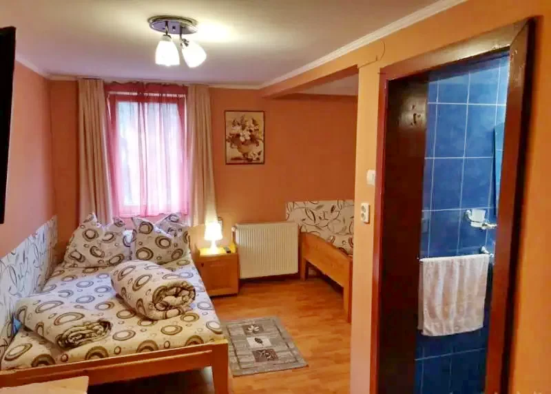 Praid Cazare | Motel (K0161-4) Imaginea poate fi supusă drepturilor de autor. Se recomandă contactarea titularului drepturilor.