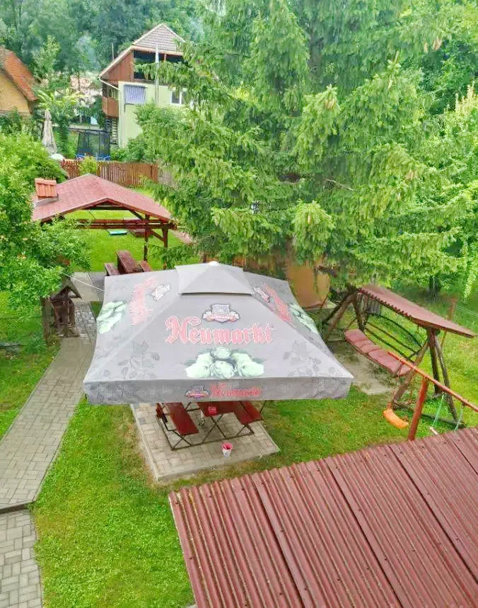 Praid Cazare | Motel (K0161-22) Imaginea poate fi supusă drepturilor de autor. Se recomandă contactarea titularului drepturilor.