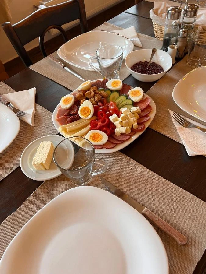 Racu Cazare | Pensiune (K1360-27) Imaginea poate fi supusă drepturilor de autor. Se recomandă contactarea titularului drepturilor. Racu Cazare | Pensiune (K1360-27) Imaginea poate fi supusă drepturilor de autor. Se recomandă contactarea titularului drepturilor.