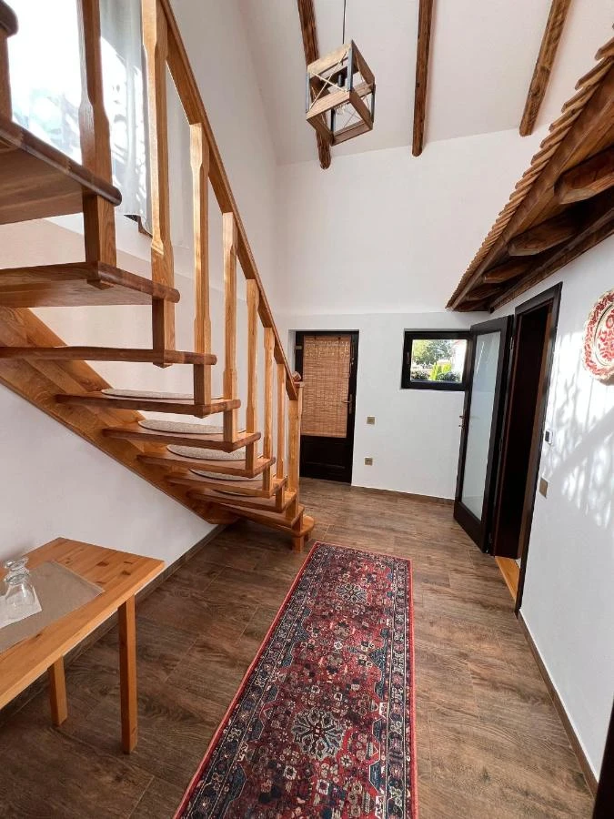 Racu Cazare | Motel (K1360-39) Imaginea poate fi supusă drepturilor de autor. Se recomandă contactarea titularului drepturilor.