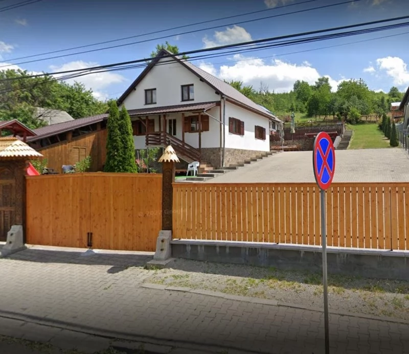 Praid Cazare | Motel (K0165-17) Imaginea poate fi supusă drepturilor de autor. Se recomandă contactarea titularului drepturilor.