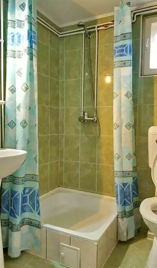 Praid Cazare | Motel (K0165-21) Imaginea poate fi supusă drepturilor de autor. Se recomandă contactarea titularului drepturilor.