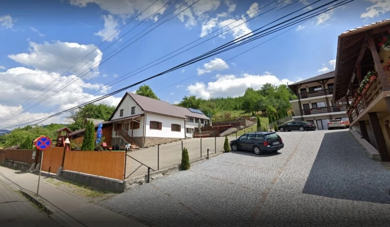 Praid Cazare | Motel (K0165-25) Imaginea poate fi supusă drepturilor de autor. Se recomandă contactarea titularului drepturilor.