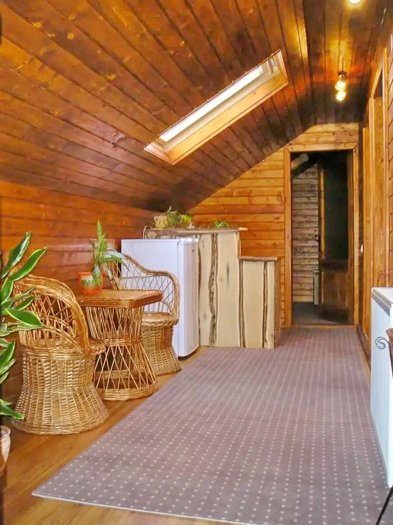 Praid Cazare | Motel (K0183-20) Imaginea poate fi supusă drepturilor de autor. Se recomandă contactarea titularului drepturilor.