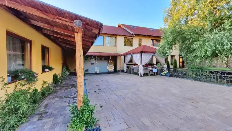 Praid Cazare | Motel (K0183-34) Imaginea poate fi supusă drepturilor de autor. Se recomandă contactarea titularului drepturilor.