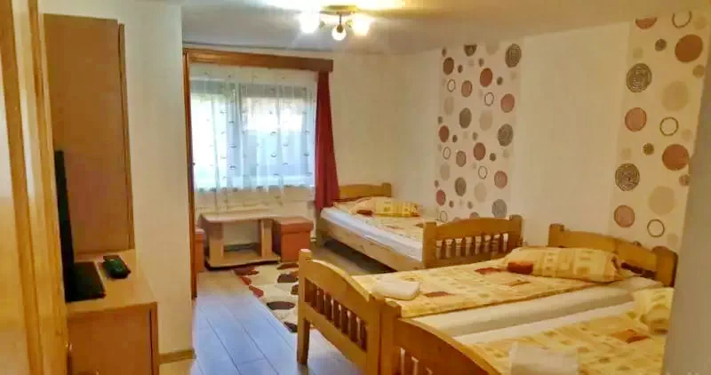 Parajd Szállás | Vendégház (K0221-5) A kép szerzői jogvédelem alatt állhat. Javasolt a kapcsolatfelvétel a jog tulajdonossal. Parajd Szállás | Vendégház (K0221-5) A kép szerzői jogvédelem alatt állhat. Javasolt a kapcsolatfelvétel a jog tulajdonossal.