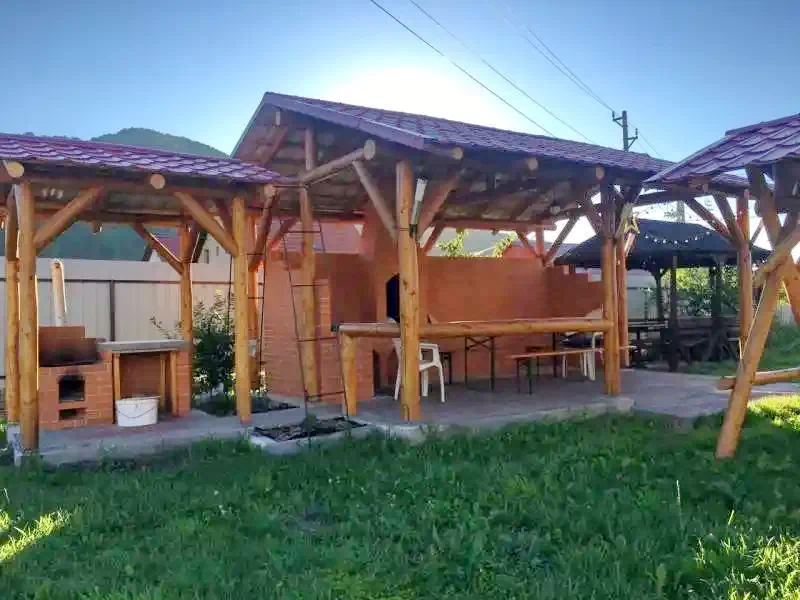 Praid Cazare | Camping / Popas turistic (K0227-18) Imaginea poate fi supusă drepturilor de autor. Se recomandă contactarea titularului drepturilor.