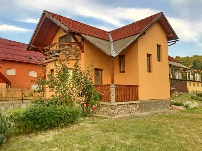 Praid Cazare | Vilă (K0227-19) Imaginea poate fi supusă drepturilor de autor. Se recomandă contactarea titularului drepturilor.