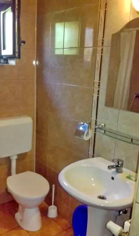 Parajd Szállás | Motel (K0271-23) A kép szerzői jogvédelem alatt állhat. Javasolt a kapcsolatfelvétel a jog tulajdonossal.