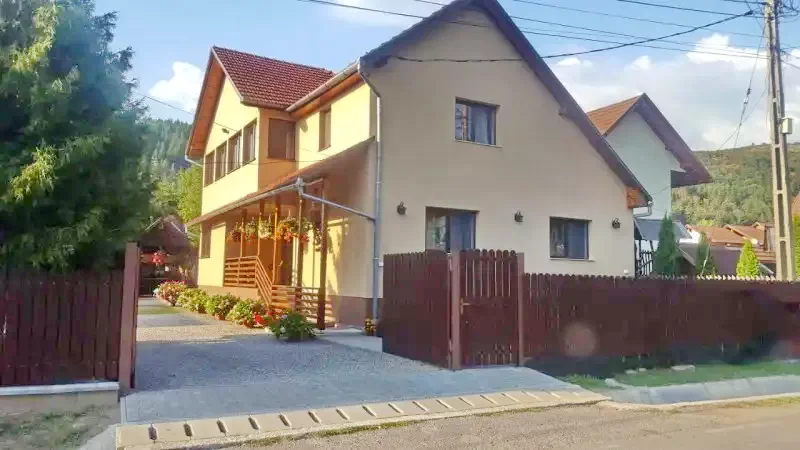 Praid Cazare | Pensiune (K0279-14) Imaginea poate fi supusă drepturilor de autor. Se recomandă contactarea titularului drepturilor. Praid Cazare | Pensiune (K0279-14) Imaginea poate fi supusă drepturilor de autor. Se recomandă contactarea titularului drepturilor.