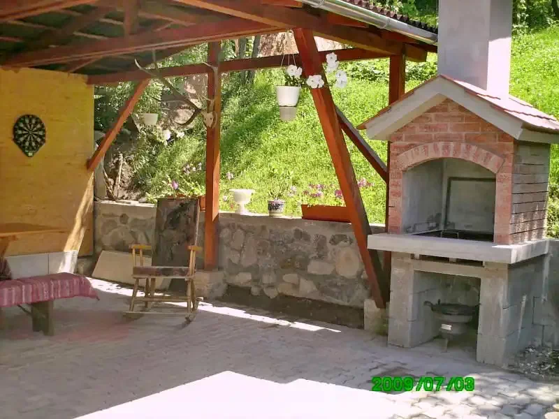 Praid Cazare | Sat de vacanță (K0293-7) Imaginea poate fi supusă drepturilor de autor. Se recomandă contactarea titularului drepturilor.