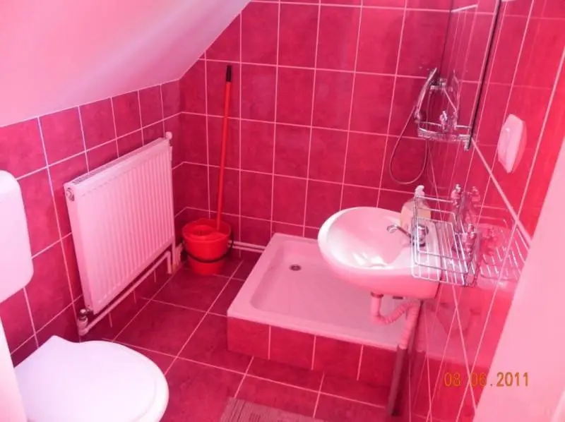 Praid Cazare | Sat de vacanță (K0293-14) Imaginea poate fi supusă drepturilor de autor. Se recomandă contactarea titularului drepturilor.