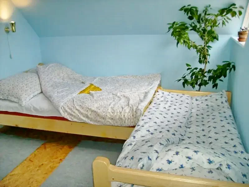 Praid Cazare | Sat de vacanță (K0293-19) Imaginea poate fi supusă drepturilor de autor. Se recomandă contactarea titularului drepturilor.