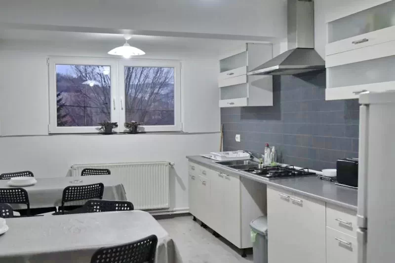 Praid Cazare | Motel (K0294-1) Imaginea poate fi supusă drepturilor de autor. Se recomandă contactarea titularului drepturilor.