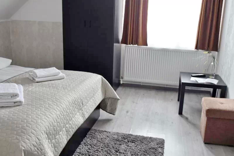 Praid Cazare | Motel (K0294-16) Imaginea poate fi supusă drepturilor de autor. Se recomandă contactarea titularului drepturilor.