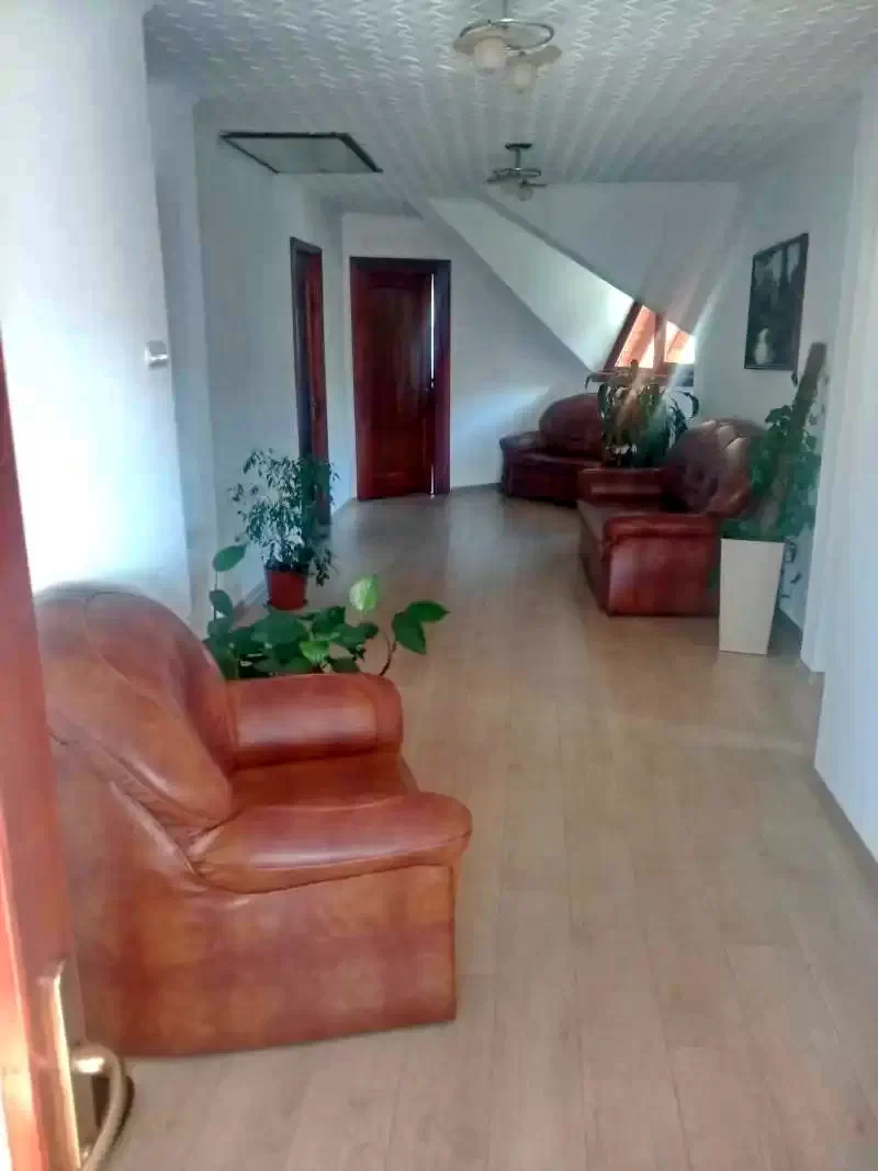 Praid Cazare | Motel (K0295-3) Imaginea poate fi supusă drepturilor de autor. Se recomandă contactarea titularului drepturilor.