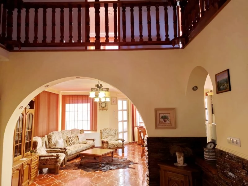 Praid Cazare | Sat de vacanță (K0296-16) Imaginea poate fi supusă drepturilor de autor. Se recomandă contactarea titularului drepturilor.