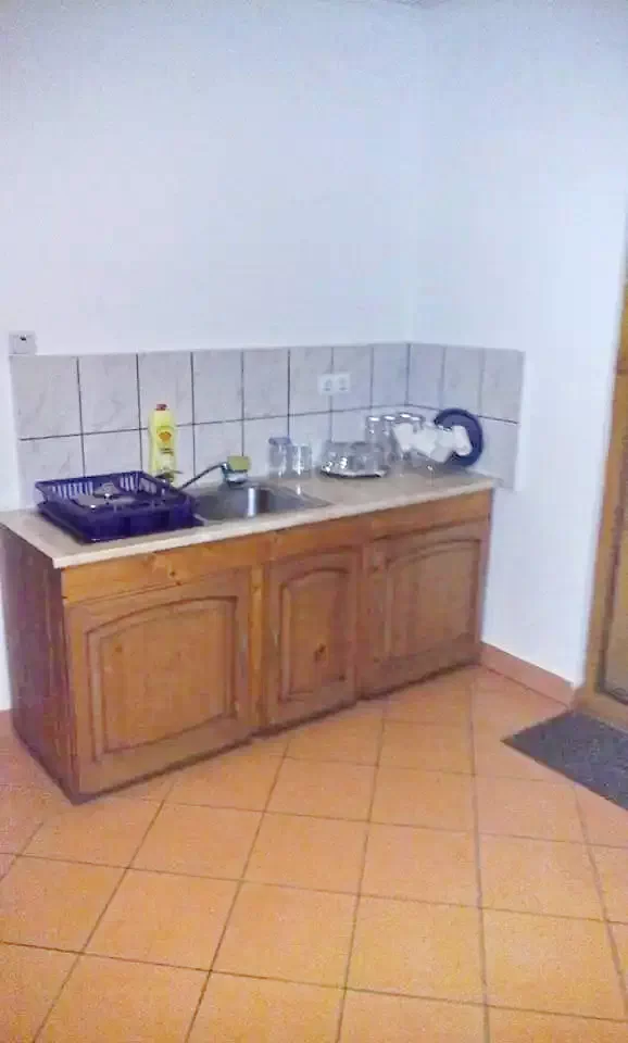 Praid Cazare | Sat de vacanță (K0299-3) Imaginea poate fi supusă drepturilor de autor. Se recomandă contactarea titularului drepturilor.