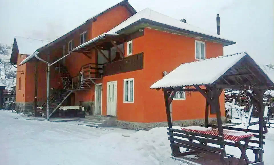 Praid Cazare | Cabană (K0299-15) Imaginea poate fi supusă drepturilor de autor. Se recomandă contactarea titularului drepturilor.