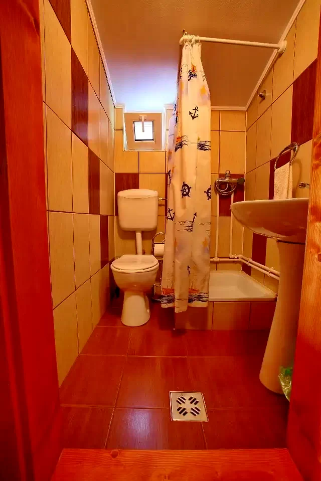 Praid Cazare | Motel (K0300-27) Imaginea poate fi supusă drepturilor de autor. Se recomandă contactarea titularului drepturilor.