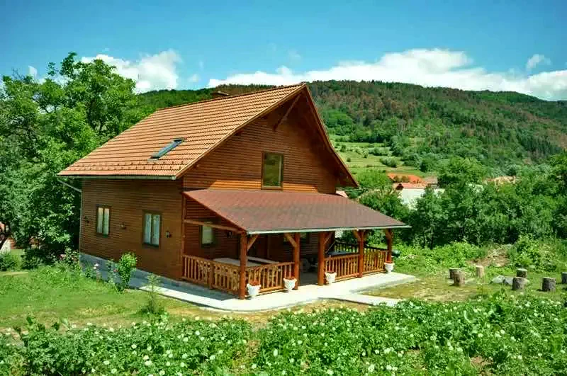 Praid Cazare | Cabană (K0301-20) Imaginea poate fi supusă drepturilor de autor. Se recomandă contactarea titularului drepturilor.