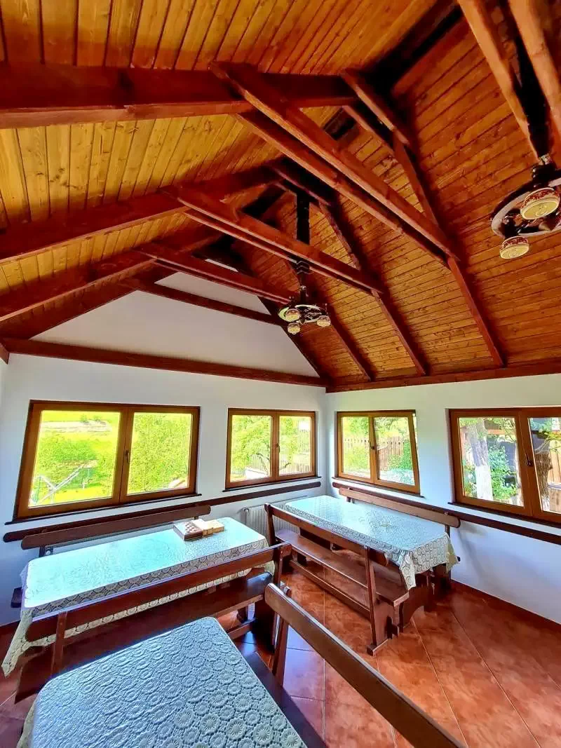 Praid Cazare | Motel (K0302-1) Imaginea poate fi supusă drepturilor de autor. Se recomandă contactarea titularului drepturilor.