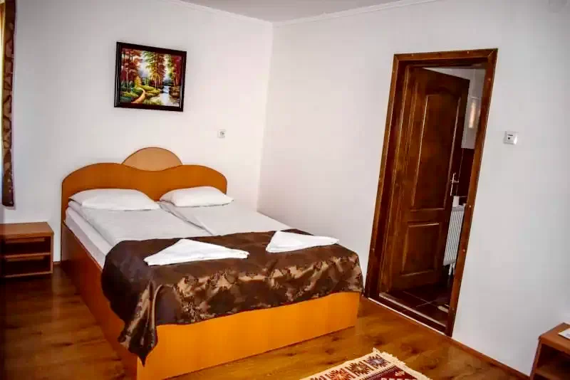 Praid Cazare | Motel (K0302-3) Imaginea poate fi supusă drepturilor de autor. Se recomandă contactarea titularului drepturilor.