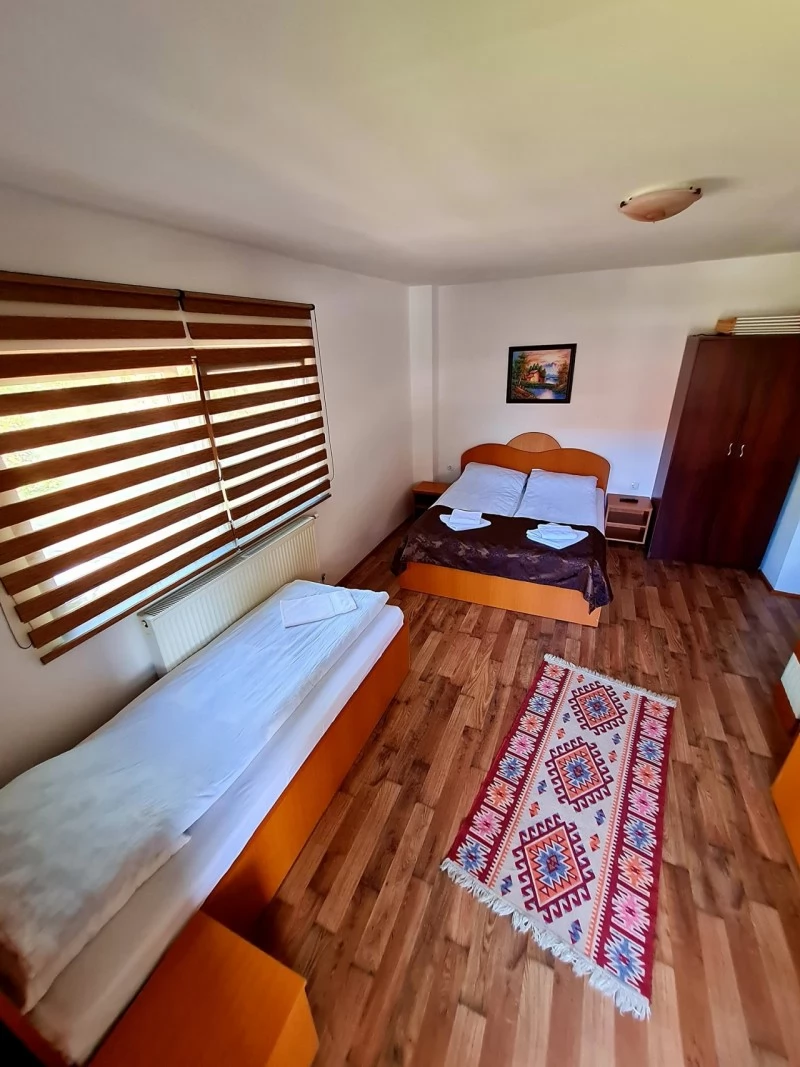 Praid Cazare | Motel (K0302-16) Imaginea poate fi supusă drepturilor de autor. Se recomandă contactarea titularului drepturilor.