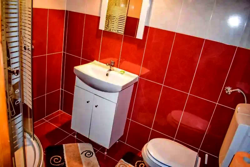 Praid Cazare | Motel (K0302-18) Imaginea poate fi supusă drepturilor de autor. Se recomandă contactarea titularului drepturilor.