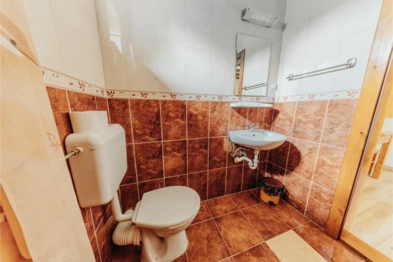 Praid Cazare | Cabană (K0303-9) Imaginea poate fi supusă drepturilor de autor. Se recomandă contactarea titularului drepturilor.