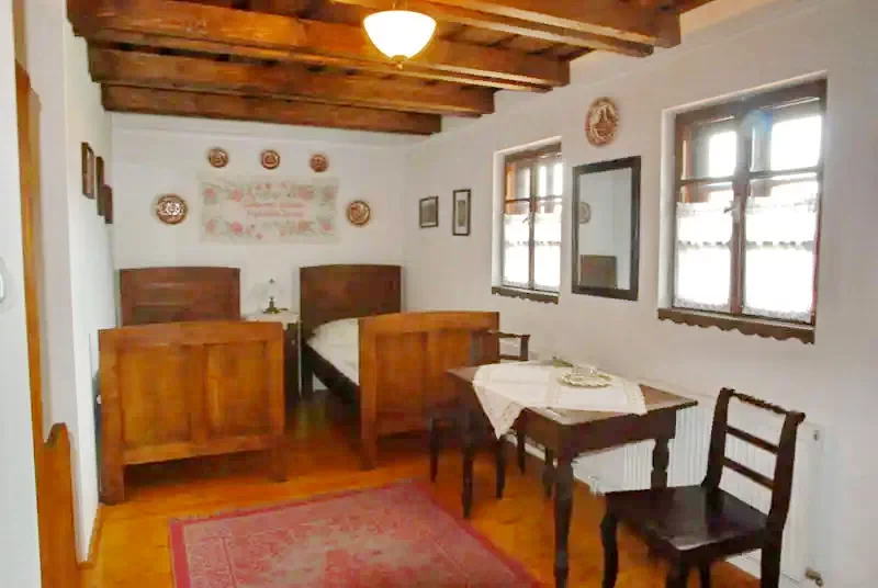 Praid Cazare | Motel (K0304-12) Imaginea poate fi supusă drepturilor de autor. Se recomandă contactarea titularului drepturilor.