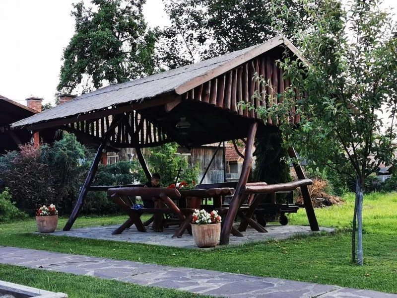 Praid Cazare | Motel (K0304-39) Imaginea poate fi supusă drepturilor de autor. Se recomandă contactarea titularului drepturilor.