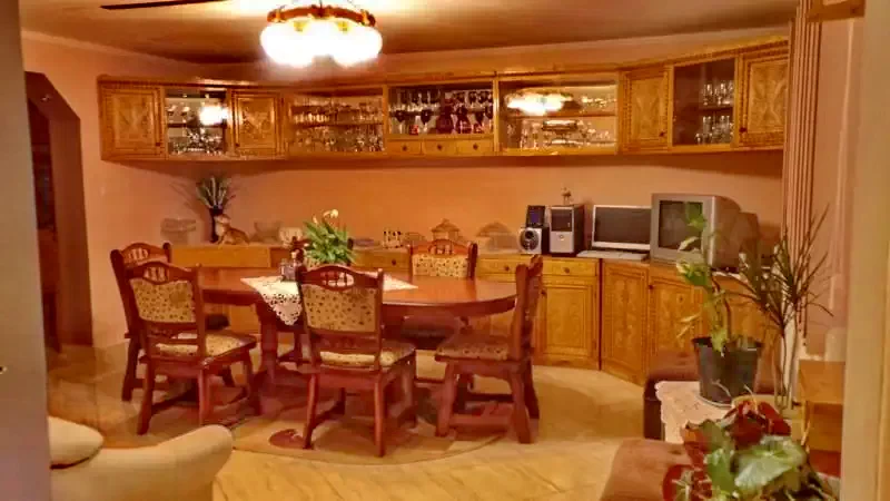 Parajd Szállás | Hotel**** (K0305-1) A kép szerzői jogvédelem alatt állhat. Javasolt a kapcsolatfelvétel a jog tulajdonossal.