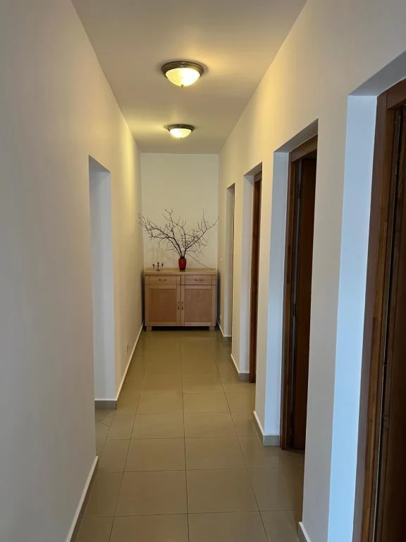 Praid Cazare | Motel (K0312-15) Imaginea poate fi supusă drepturilor de autor. Se recomandă contactarea titularului drepturilor.