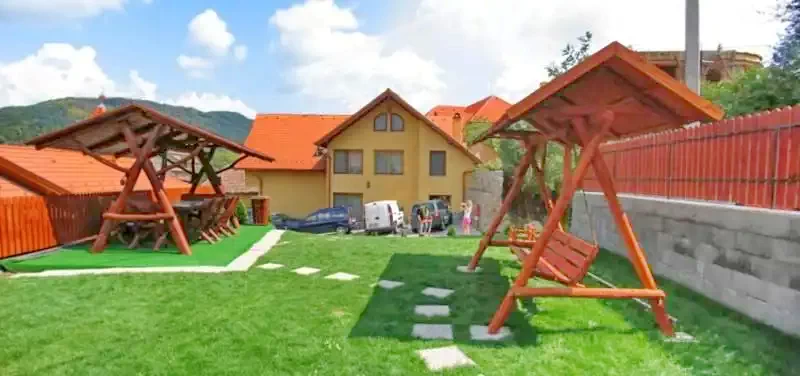 Praid Cazare | Motel (K0312-30) Imaginea poate fi supusă drepturilor de autor. Se recomandă contactarea titularului drepturilor.